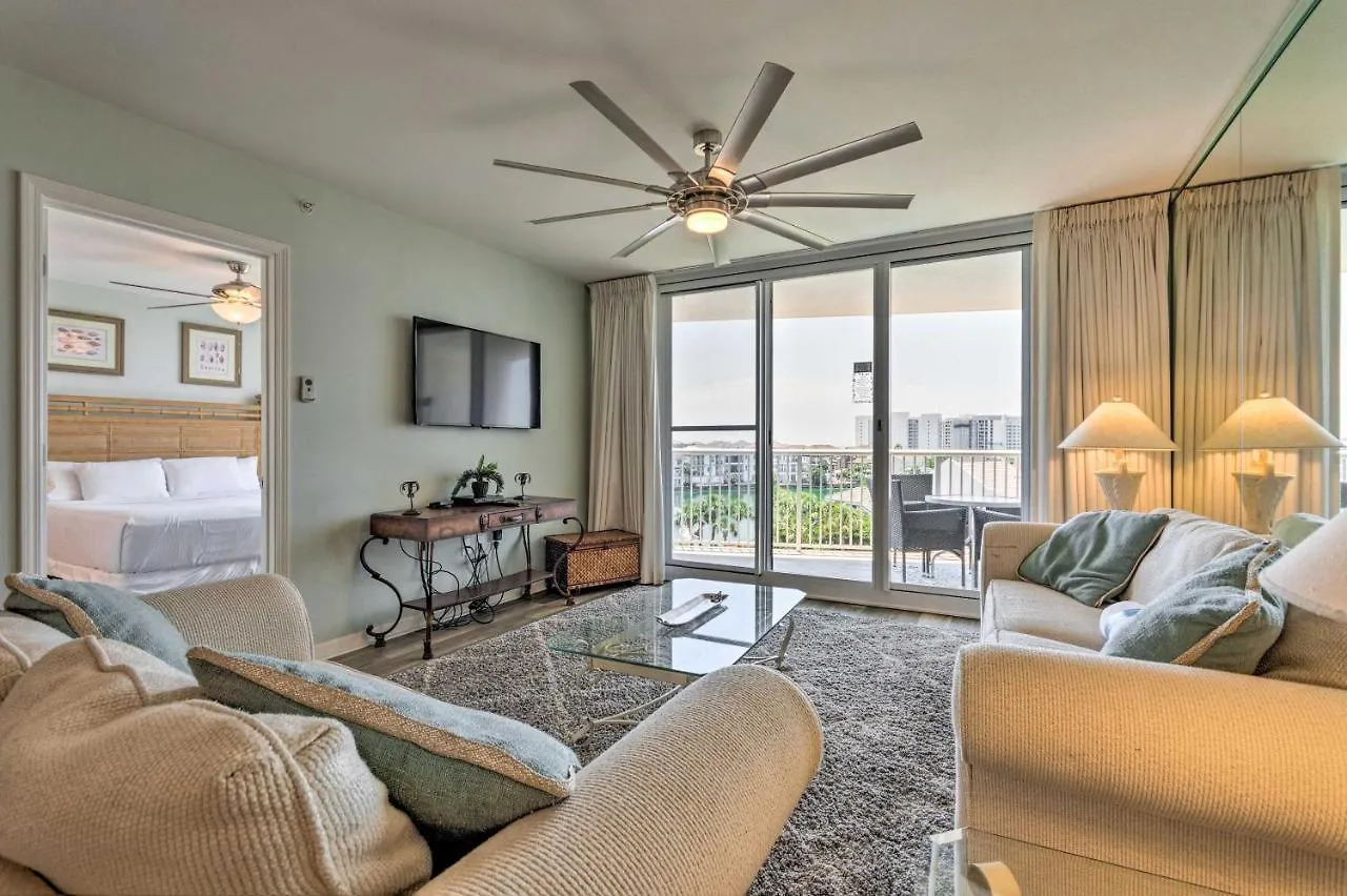 Apartment High-Rise Destin Condo With Balcony And Pool View