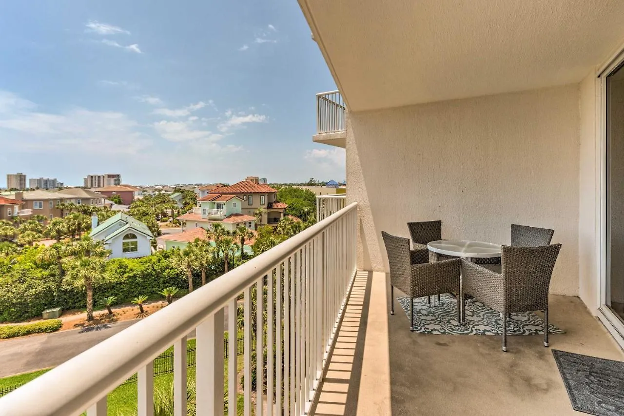 Apartment High-Rise Destin Condo With Balcony And Pool View